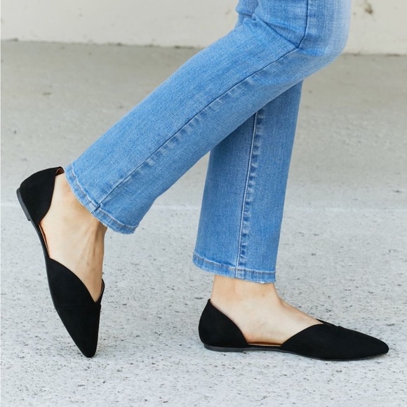 Casual Black Pointed Flat Sandals - Picture 4 of 4